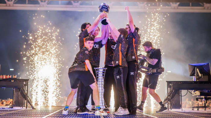 Fnatic Boaster poses for camera